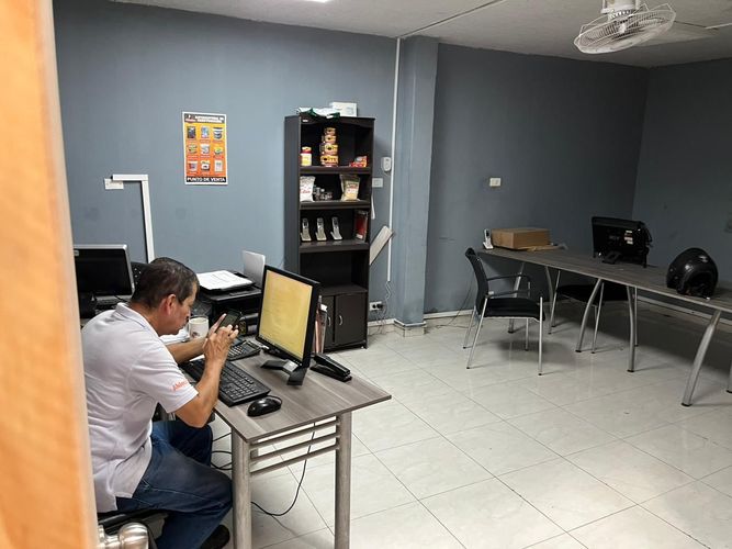 Bodega en arriendo en Porvenir, Cali, 300 m² · foto 4 de 6