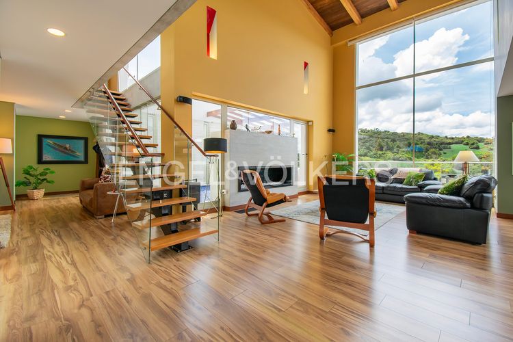 Casa de 3 alcobas en venta en Yerbabuena, Chía, 379 m² · foto 2 de 20