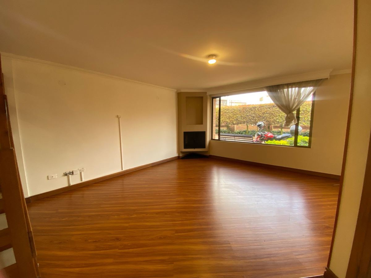 Casa en venta en La Estrella, Chía · foto 5 de 24