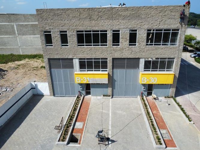 Bodega en venta en Zona Franca Industrial, Barranquilla, 320 m² · foto 3 de 15