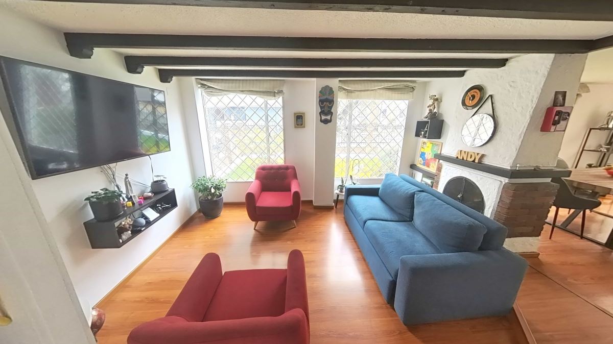 Casa en venta en Cedritos, Bogotá · foto 2 de 24