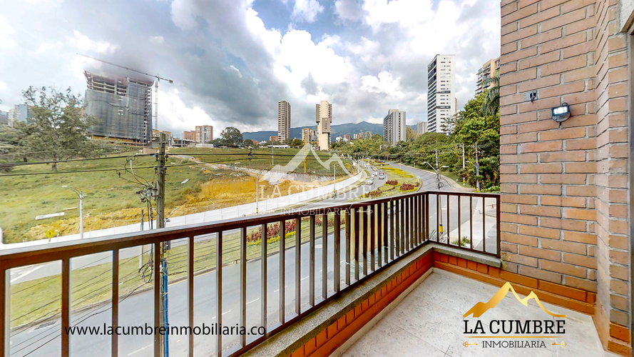 Apartamento de 3 alcobas en arriendo en La Aguacatala, Medellín, 120 m² · foto 4 de 13