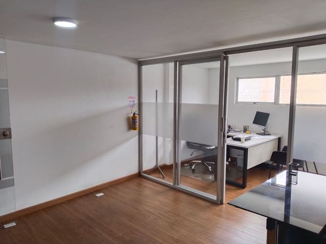 Local en venta en Siberia, Cota, 38 m² · foto 13 de 20