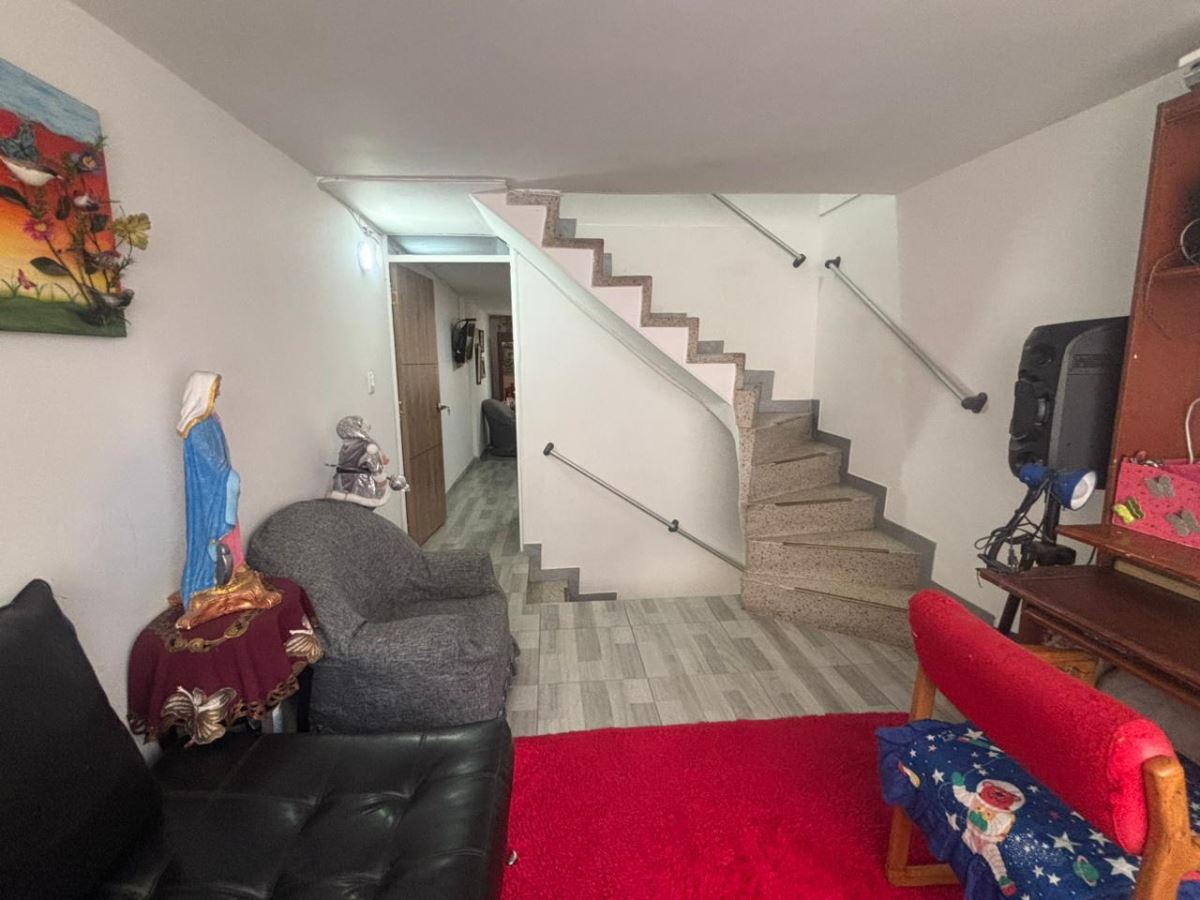 Casa en venta en Ub. Sabana De Tibabuyes, Bogotá · foto 6 de 24