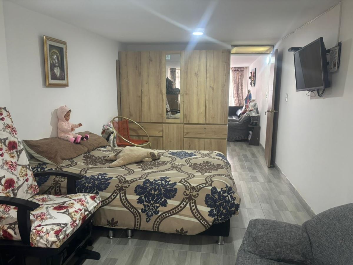 Casa en venta en Ub. Sabana De Tibabuyes, Bogotá · foto 10 de 24