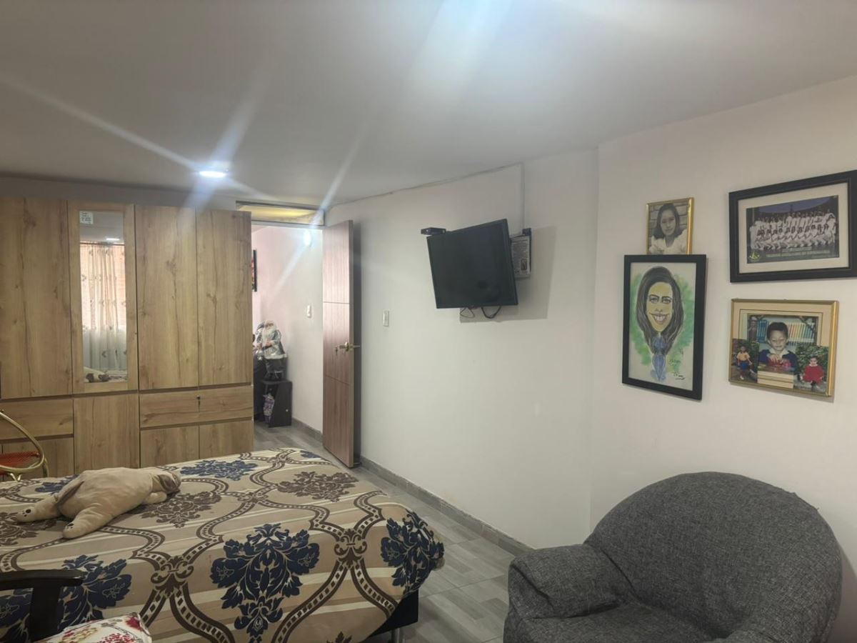 Casa en venta en Ub. Sabana De Tibabuyes, Bogotá · foto 11 de 24