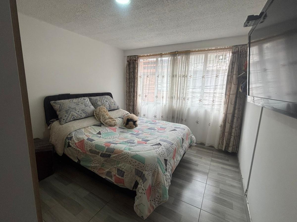 Casa en venta en Ub. Sabana De Tibabuyes, Bogotá · foto 12 de 24
