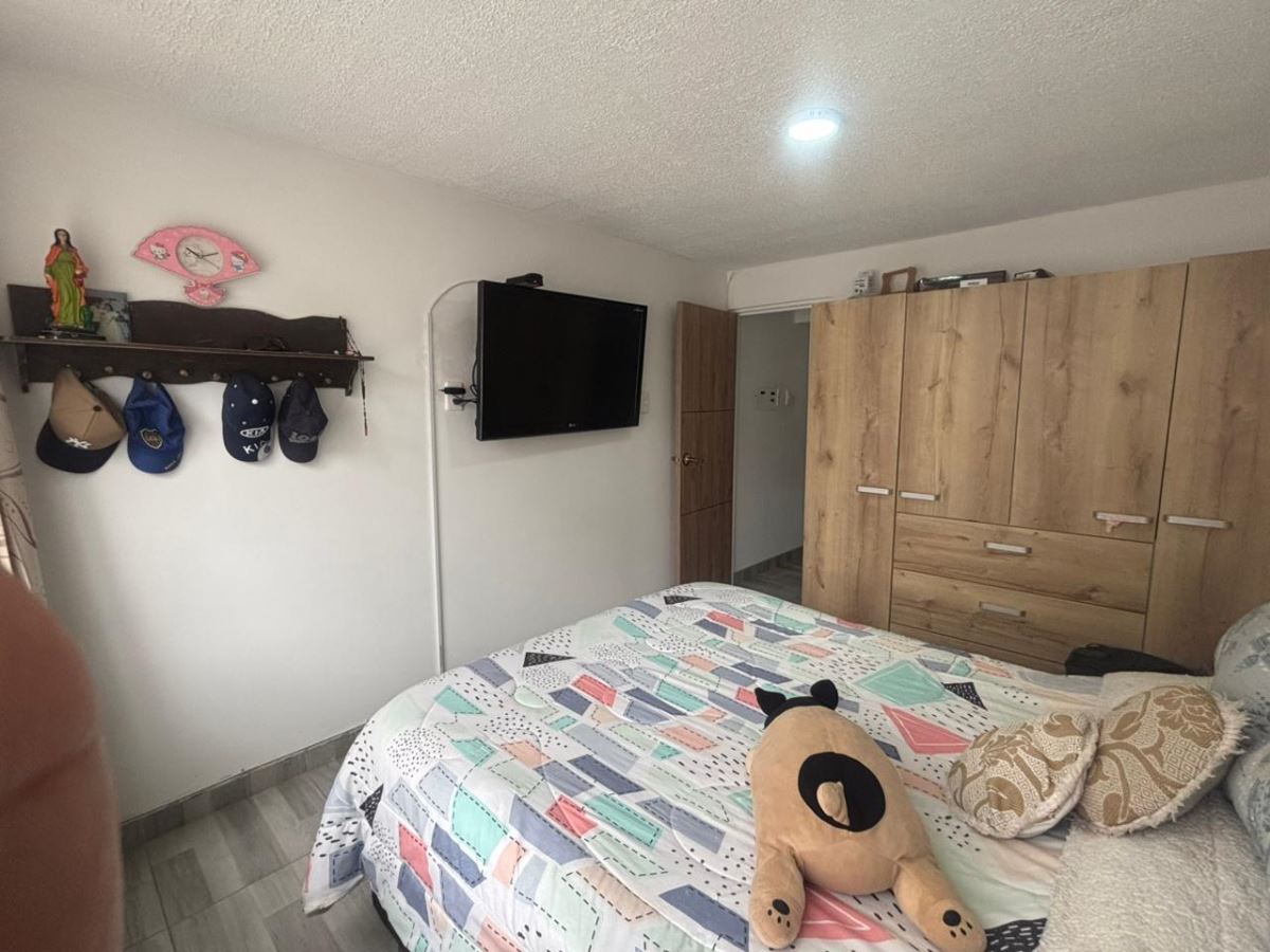 Casa en venta en Ub. Sabana De Tibabuyes, Bogotá · foto 14 de 24