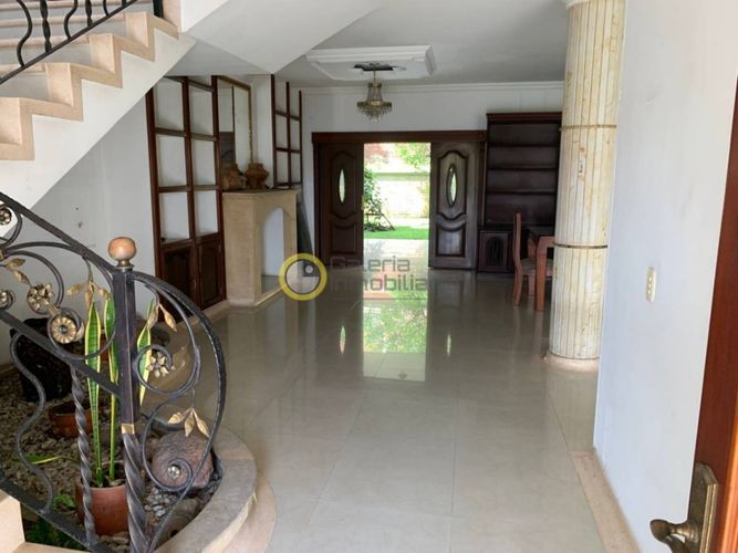 Casa de 5 alcobas en venta en Lagos Del Cacique, Bucaramanga, 657 m² · foto 4 de 24