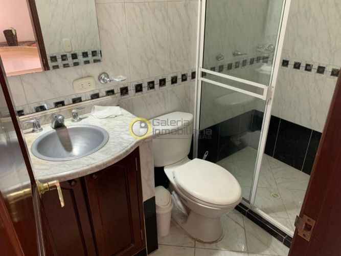 Casa de 5 alcobas en venta en Lagos Del Cacique, Bucaramanga, 657 m² · foto 7 de 24