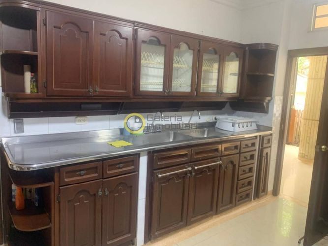 Casa de 5 alcobas en venta en Lagos Del Cacique, Bucaramanga, 657 m² · foto 9 de 24