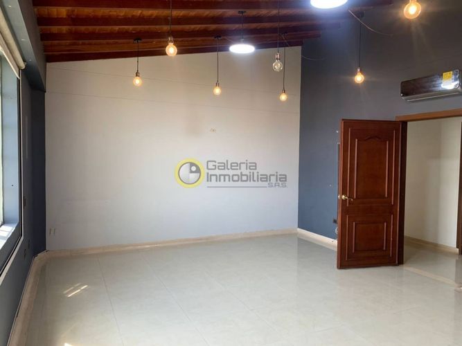 Casa de 5 alcobas en venta en Lagos Del Cacique, Bucaramanga, 657 m² · foto 16 de 24