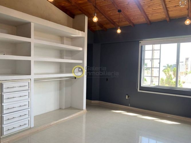 Casa de 5 alcobas en venta en Lagos Del Cacique, Bucaramanga, 657 m² · foto 17 de 24