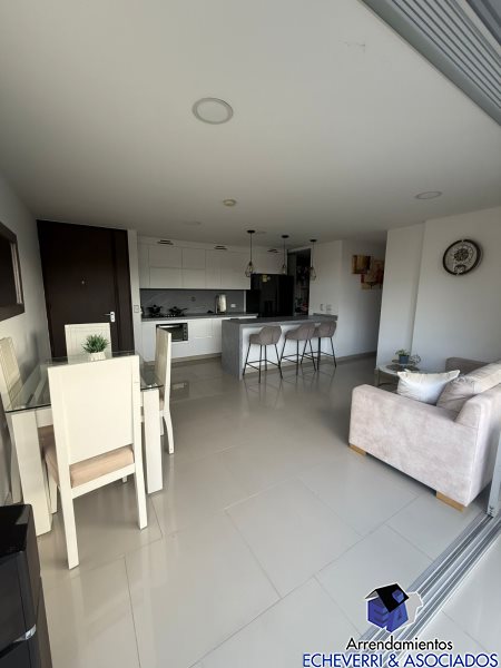 Apartamento en venta en La Cuenca, Envigado · foto 2 de 10
