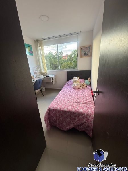 Apartamento en venta en La Cuenca, Envigado · foto 3 de 10