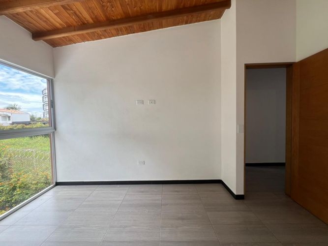 Casa en venta en Ub. Monteverde, Rionegro, 147 m² · foto 9 de 13
