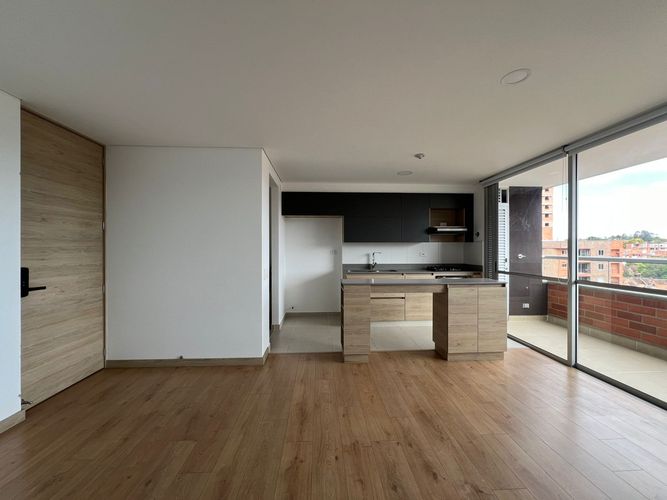 Apartamento de 3 alcobas en venta en El Tablazo, Rionegro, 80 m² · foto 3 de 14