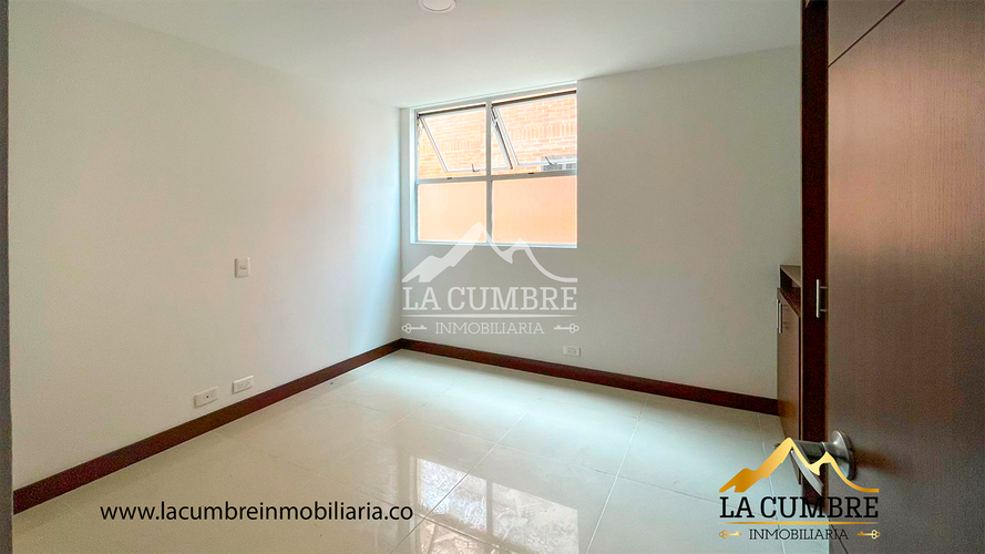 Apartamento de 3 alcobas en arriendo en Zuñiga, Envigado, 117 m² · foto 6 de 9
