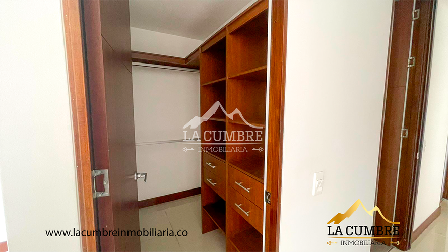 Apartamento de 3 alcobas en arriendo en Zuñiga, Envigado, 117 m² · foto 7 de 9