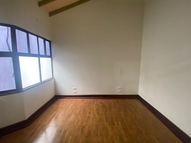 Oficina en arriendo en El Poblado, Medellín, 62 m² · foto 2 de 12