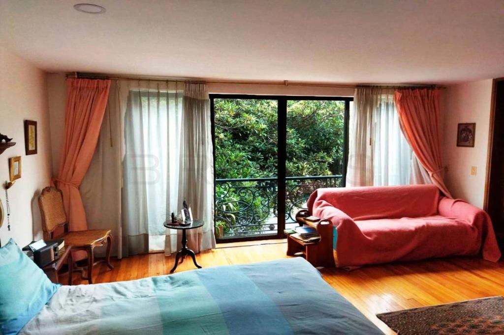 Casa en venta en Santa Ana, Bogotá · foto 8 de 17