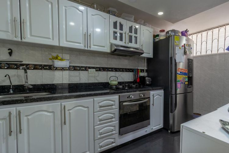 Apartamento de 3 alcobas en venta en Bella Suiza, Bogotá, 167 m² · foto 3 de 16