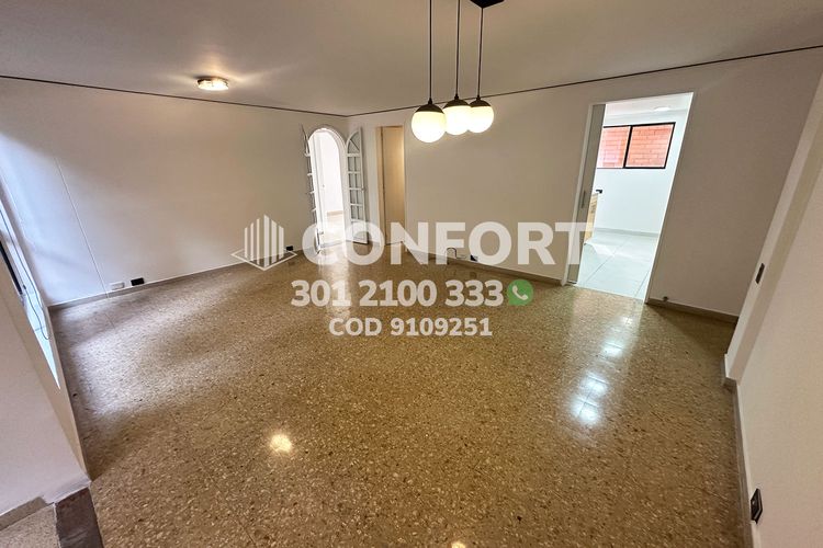 Apartamento de 2 alcobas en arriendo en Los Balsos, Medellín · foto 3 de 24