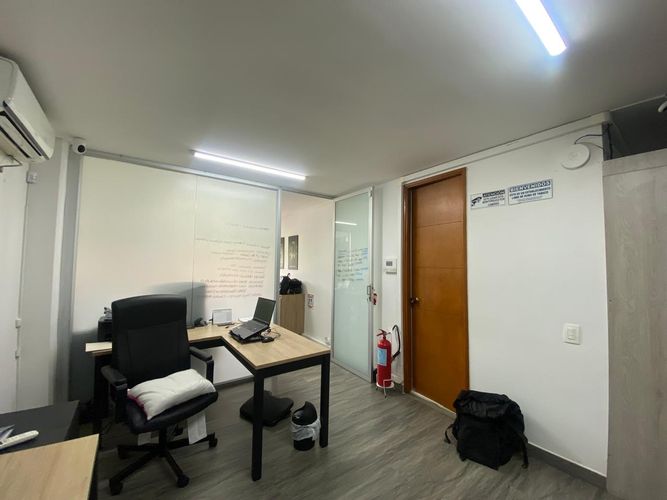 Oficina en arriendo en El Poblado, Medellín, 35 m² · foto 5 de 6