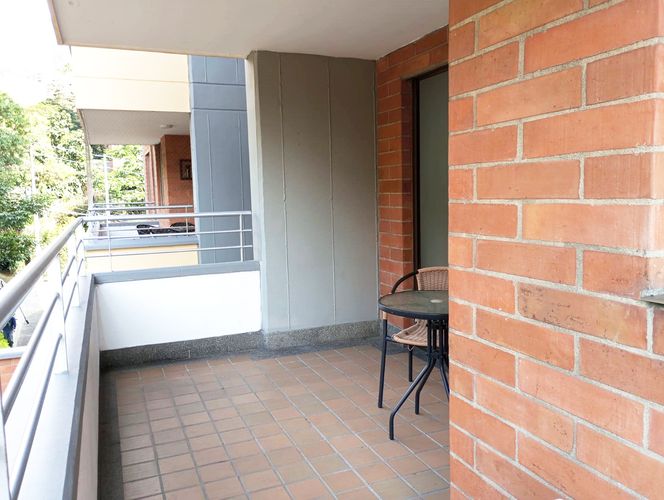 Apartamento de 3 alcobas en venta en La Florida, Medellín, 94 m² · foto 15 de 16