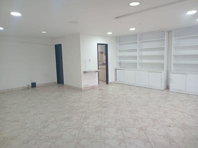 Local en arriendo en Laureles, Medellín, 50 m² · foto 2 de 9