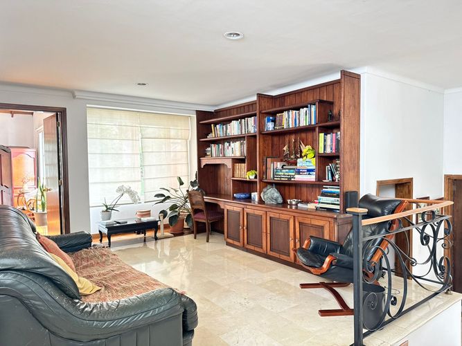 Casa de 4 alcobas en venta en Las Lomas No.1, Medellín, 264 m² · foto 7 de 18