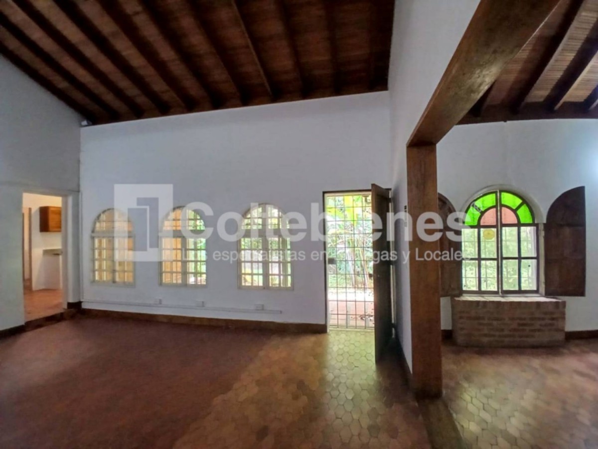 Casa en arriendo en El Poblado, Medellín · foto 5 de 24