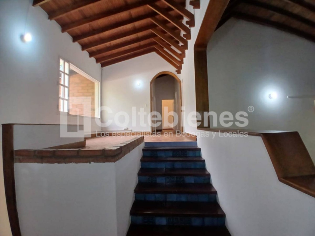 Casa en arriendo en El Poblado, Medellín · foto 13 de 24