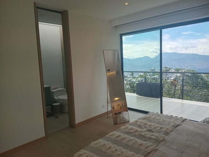 Casa de 3 alcobas en venta en Las Palmas, Envigado, 536 m² · foto 13 de 20