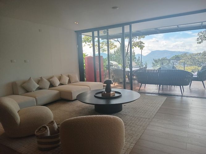 Casa de 3 alcobas en venta en Las Palmas, Envigado, 536 m² · foto 8 de 20