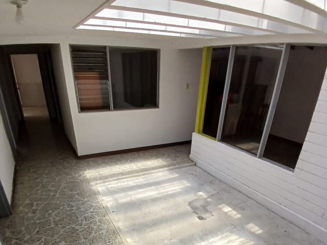 Oficina en arriendo en Laureles, Medellín, 200 m² · foto 2 de 19