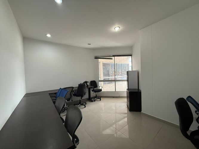 Oficina en Arriendo en Puente largo, Bogotá