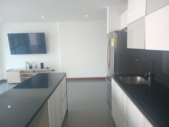 Apartamento de 3 alcobas en arriendo en Laureles, Medellín, 95 m² · foto 3 de 15