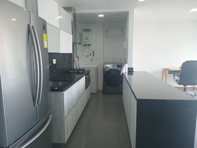 Apartamento de 3 alcobas en arriendo en Laureles, Medellín, 95 m² · foto 5 de 15