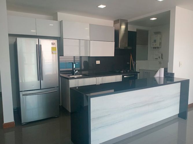 Apartamento de 3 alcobas en arriendo en Laureles, Medellín, 95 m² · foto 6 de 15
