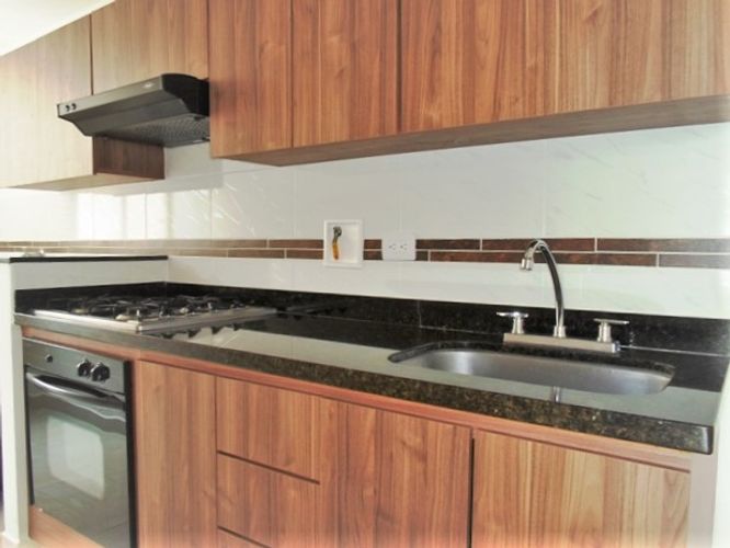 Apartamento de 3 alcobas en arriendo en El Poblado, Medellín, 95 m² · foto 7 de 17