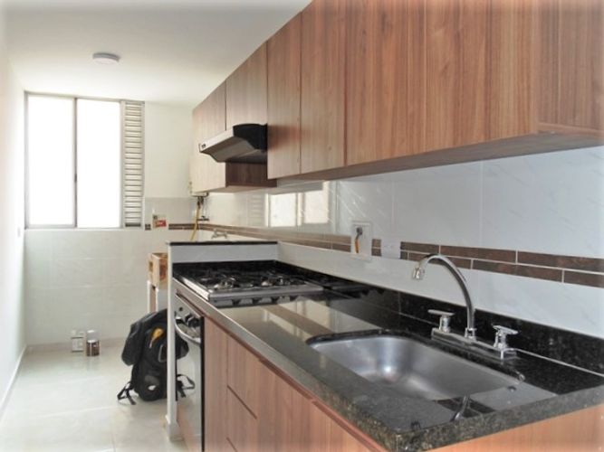 Apartamento de 3 alcobas en arriendo en El Poblado, Medellín, 95 m² · foto 8 de 17