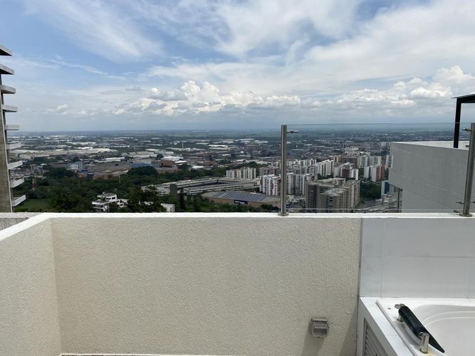 Apartamento de 2 alcobas en venta en Menga, Cali, 170 m² · foto 10 de 23