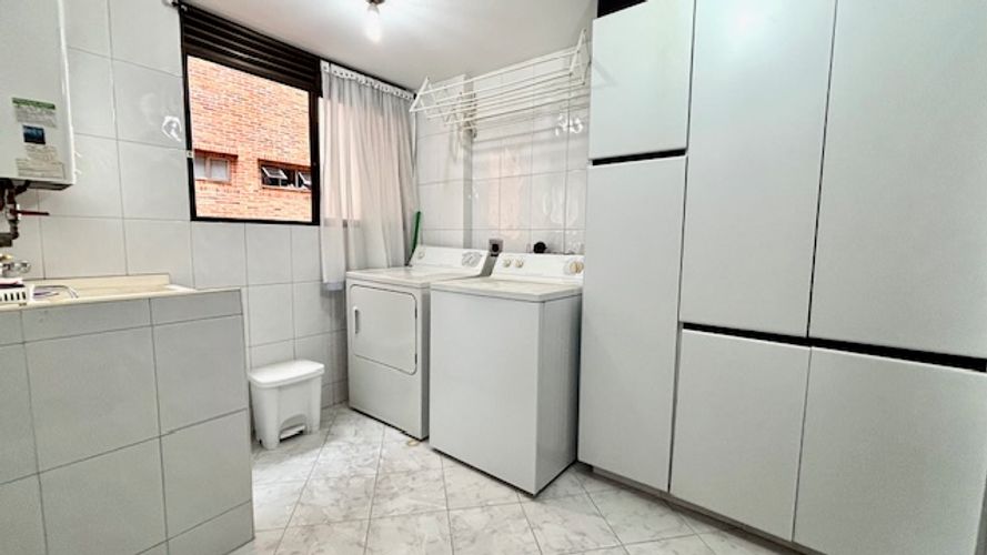 Apartamento en venta en La Carolina, Bogotá · foto 13 de 24