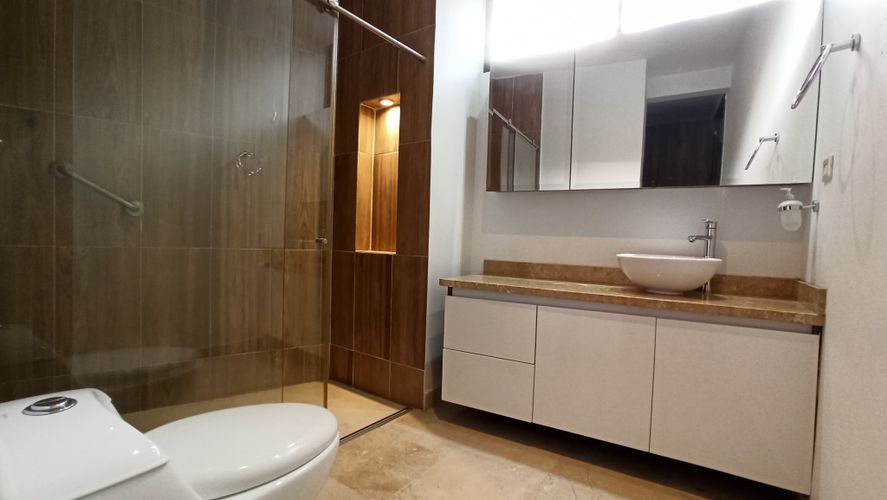 Apartamento de 3 alcobas en venta en Santa Monica, Cali, 232 m² · foto 6 de 24