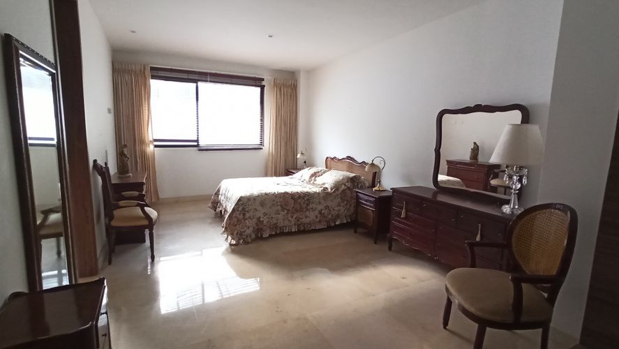 Apartamento de 3 alcobas en venta en Santa Monica, Cali, 232 m² · foto 14 de 24