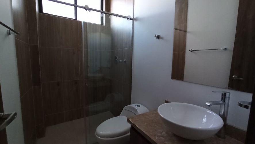 Apartamento de 3 alcobas en venta en Santa Monica, Cali, 232 m² · foto 18 de 24