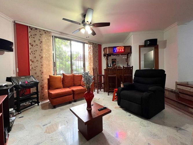 Apartamento de 3 alcobas en venta en El Ingenio, Cali, 157 m² · foto 2 de 6