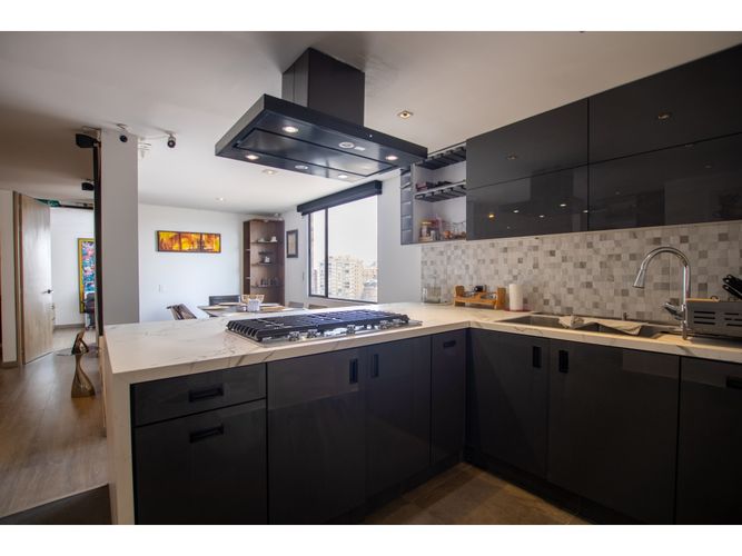 Apartamento de 2 alcobas en venta en Centro Comercial Paseo San Rafael, Bogotá, 159 m² · foto 5 de 18