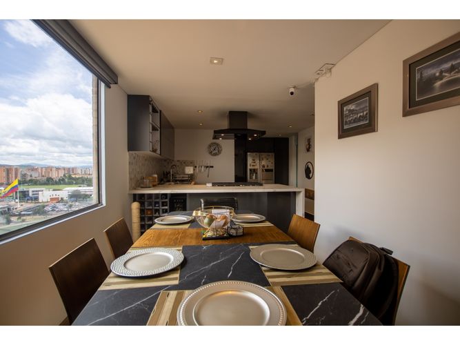 Apartamento de 2 alcobas en venta en Centro Comercial Paseo San Rafael, Bogotá, 159 m² · foto 6 de 18